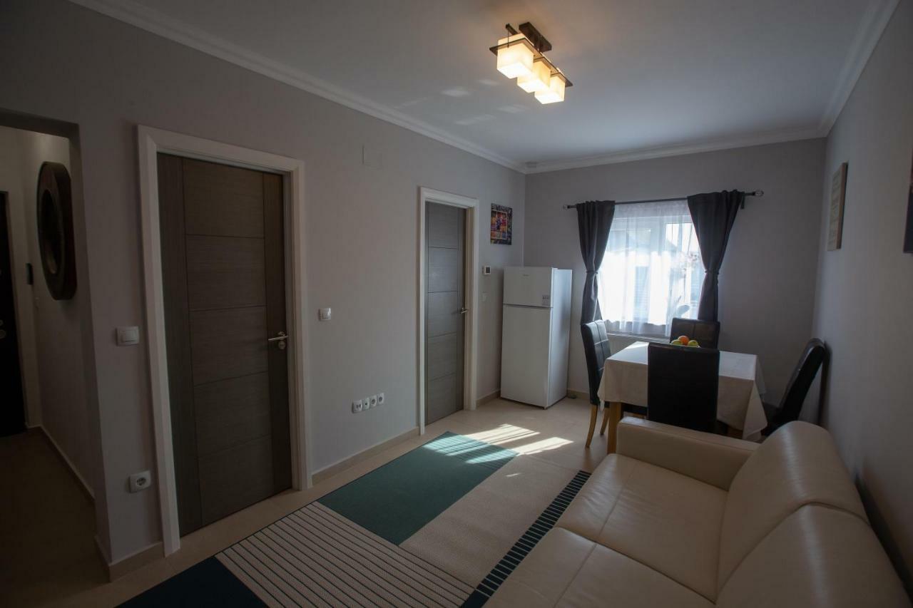 Apartament Saguna Sînnicolau Mare Buitenkant foto