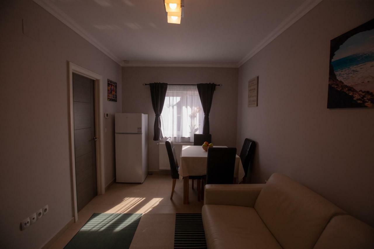 Apartament Saguna Sînnicolau Mare Buitenkant foto